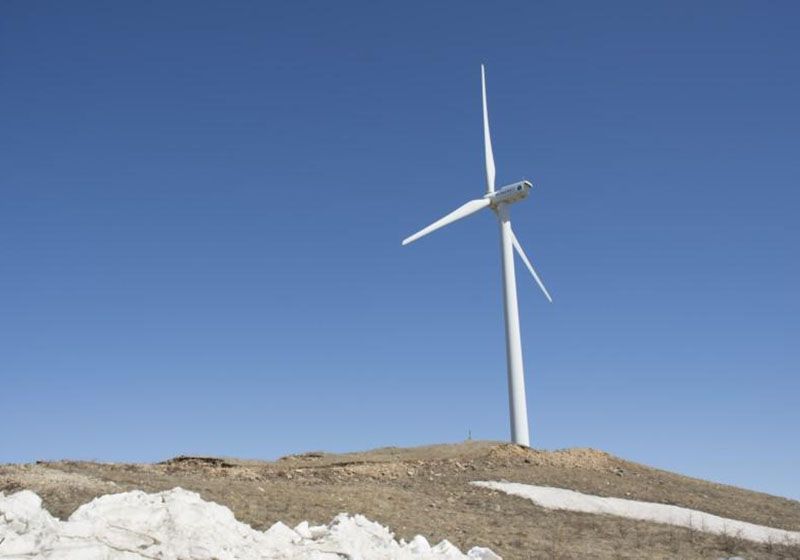 為什么風力發電機轉得那么慢還能發電？