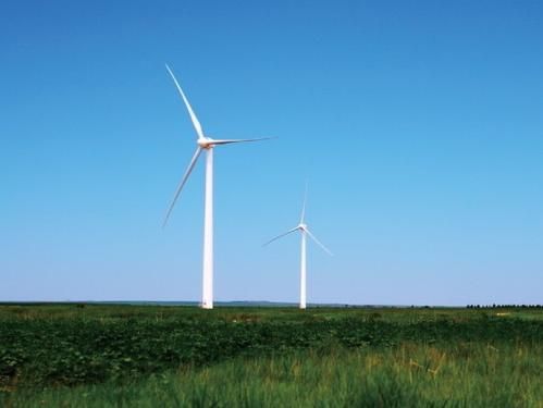 什么因素決定了風力發電機離地面的高度？